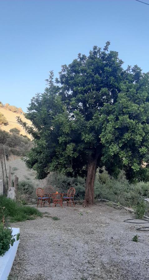 Penzion Karampinis Kaloí Liménes Exteriér fotografie